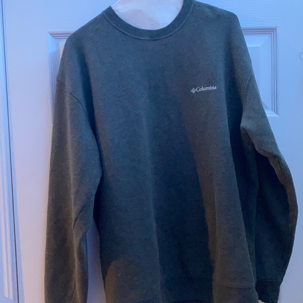 Men’s large Columbia crew neck